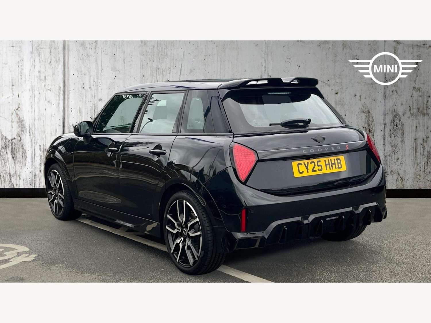 Used MINI Cooper 2025 for sale - 77109594: Photo 2