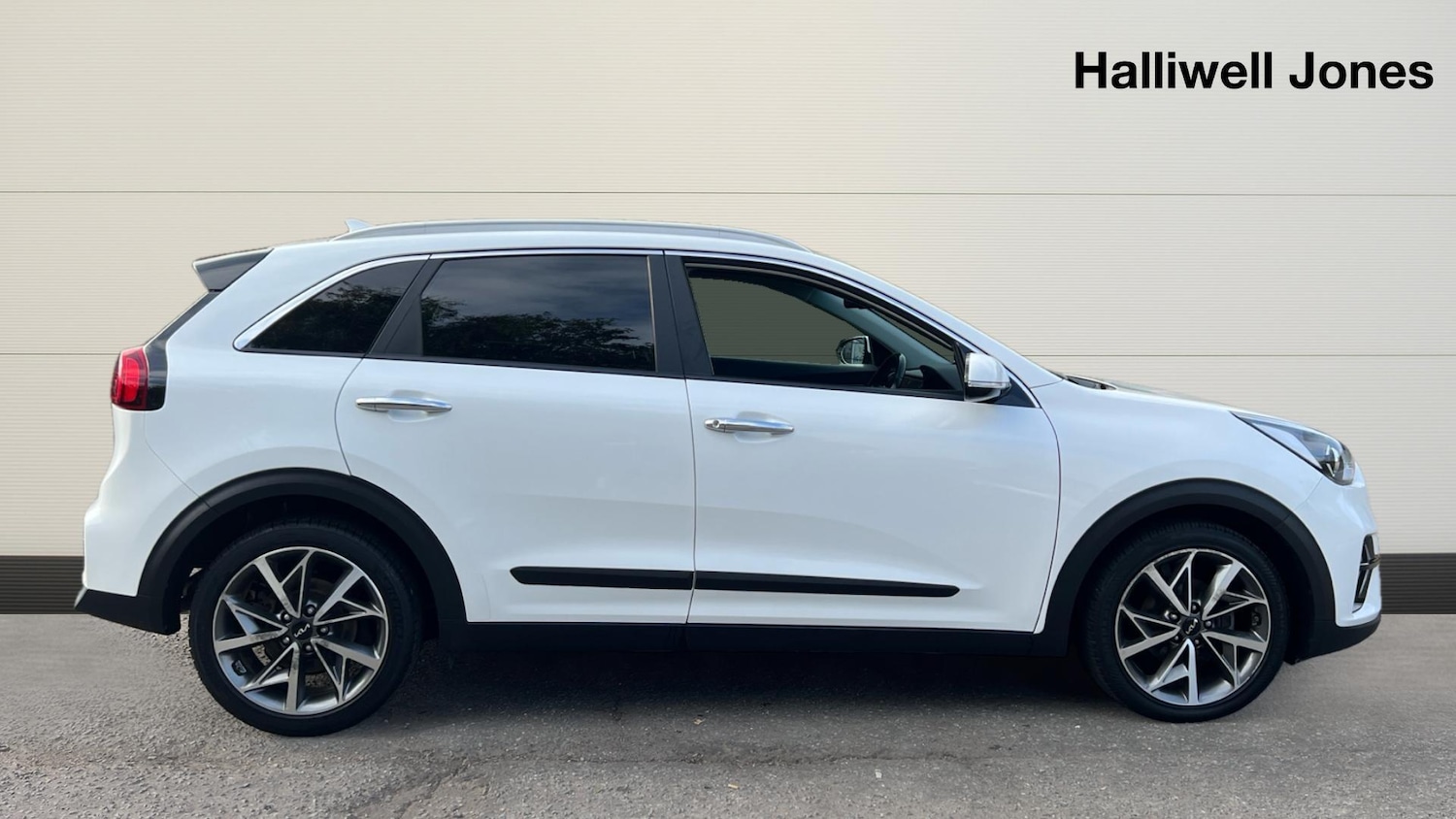 Used Kia Niro 2021 for sale - 76831842: Photo 3