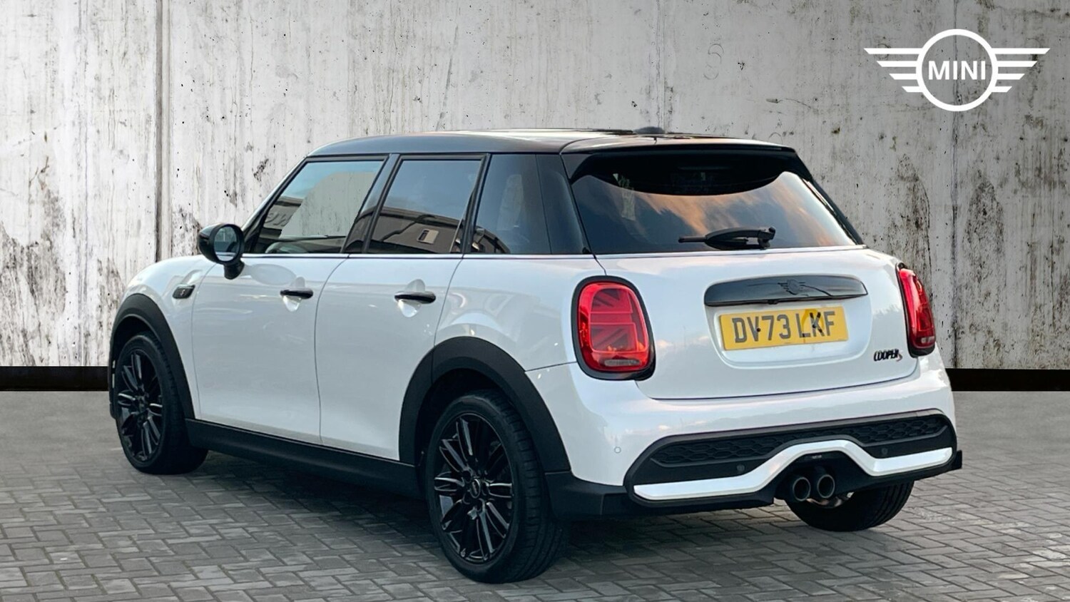 Used MINI Hatch 2023 for sale - 76832674: Photo 2