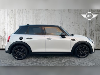 Used MINI Hatch 2023 for sale - 76832674: Photo