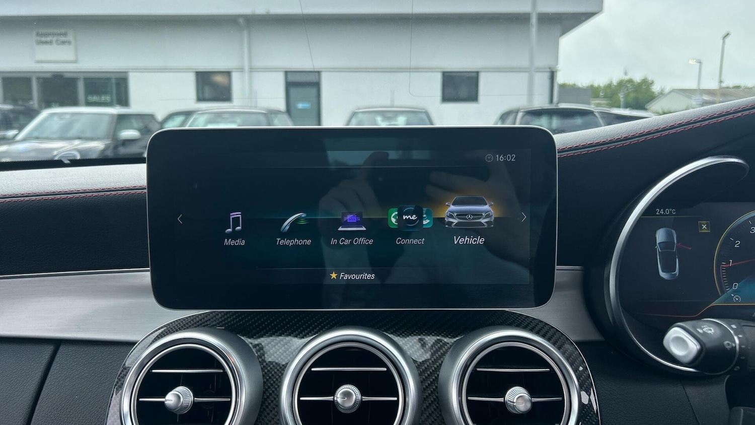 Used Mercedes-Benz C Class 2022 for sale - 76831843: Photo 8