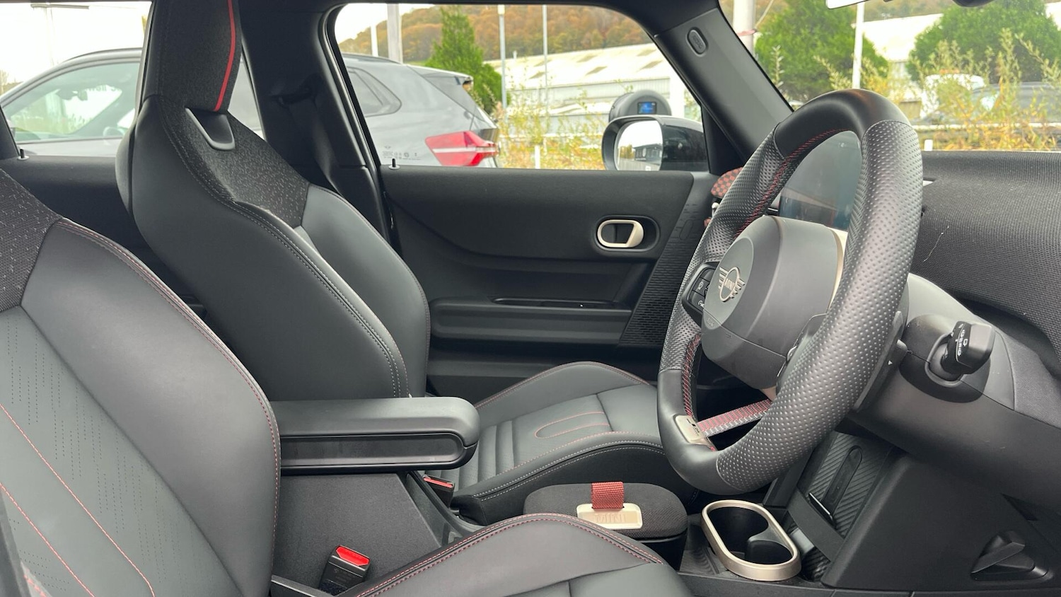 Used MINI Cooper 2025 for sale - 76832763: Photo 11