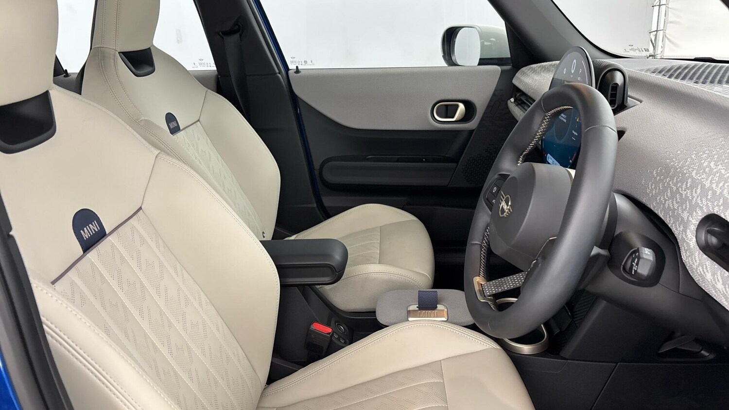 Used MINI Cooper 2025 for sale - 78115352: Photo 11