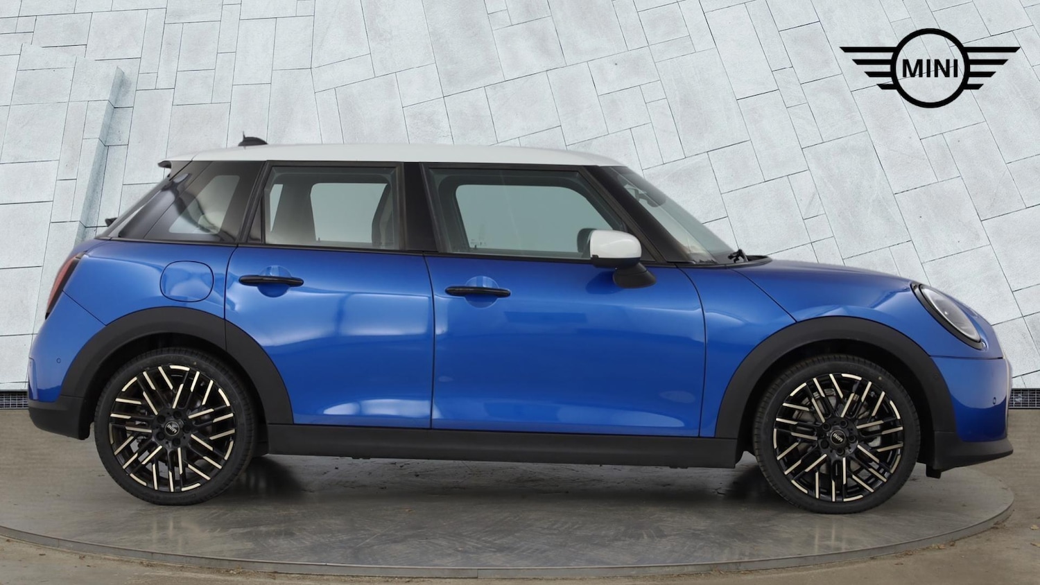 Used MINI Cooper 2025 for sale - 78115352: Photo 3