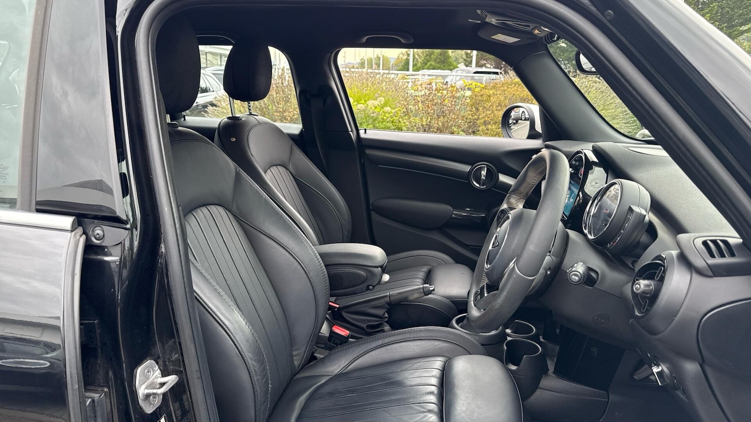 Used MINI Hatch 2022 for sale - 76912786: Photo 11