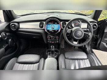 Used MINI Hatch 2022 for sale - 76912786: Photo