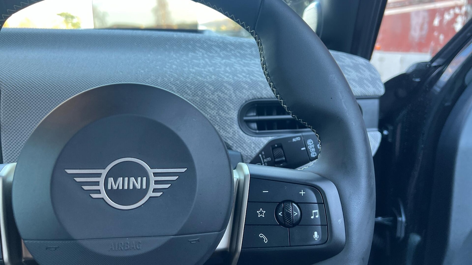 Used MINI Hatch 2024 for sale - 77091235: Photo 18