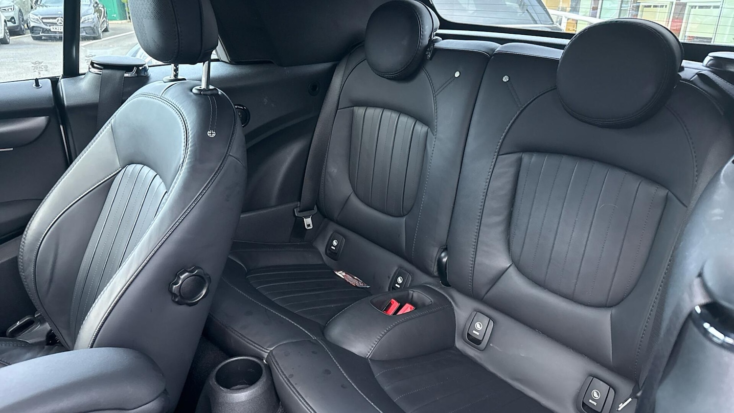 Used MINI Convertible 2024 for sale - 77097370: Photo 12