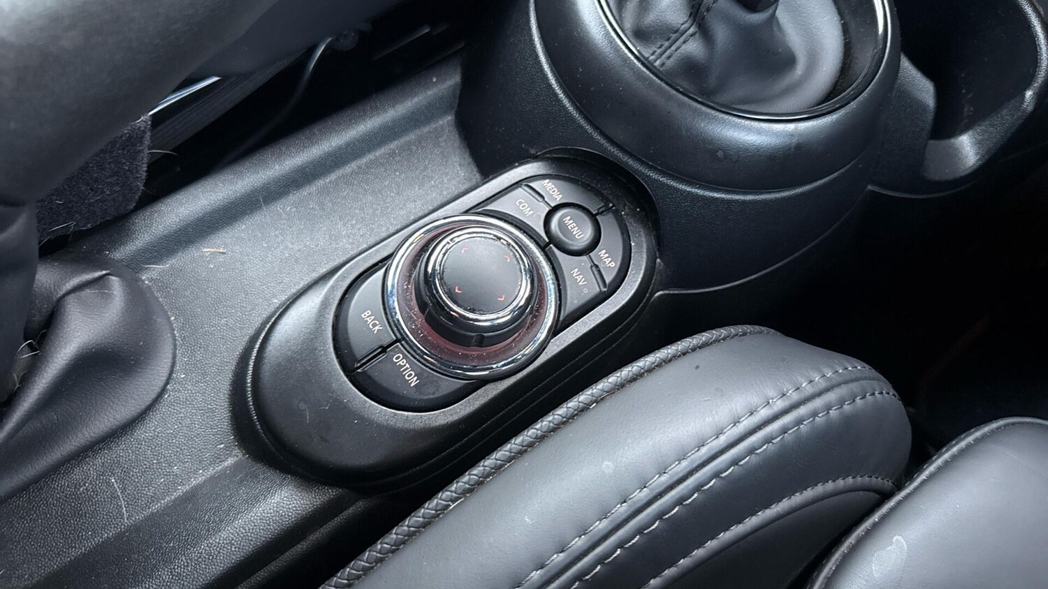 Used MINI Convertible 2024 for sale - 77097370: Photo 19