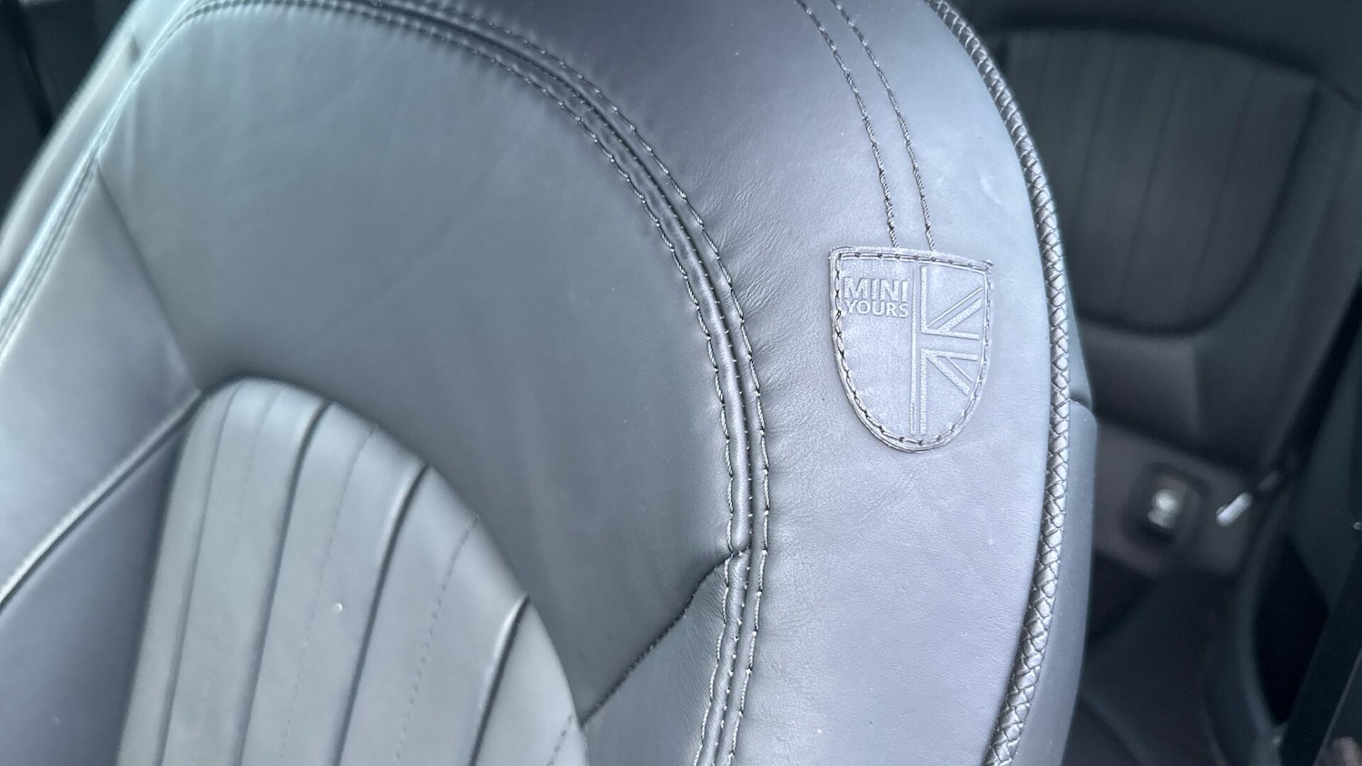Used MINI Convertible 2024 for sale - 77097370: Photo 33