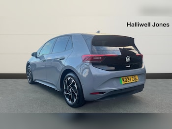 Used Volkswagen ID.3 2024 for sale - 77130649: Photo