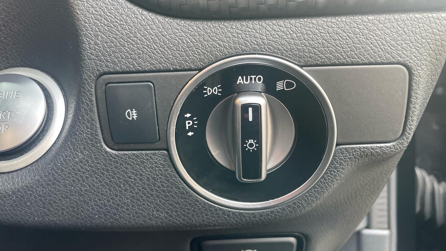 Used Mercedes-Benz A-Class 2018 for sale - 76832653: Photo 19