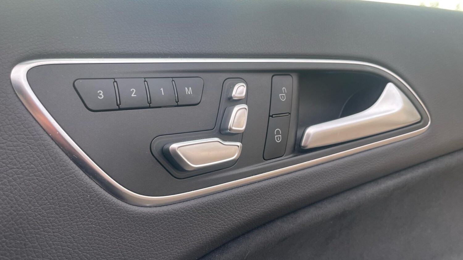 Used Mercedes-Benz A-Class 2018 for sale - 76832653: Photo 20