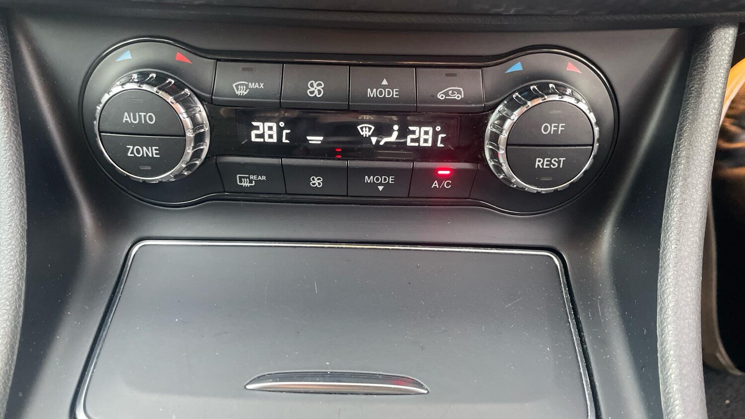 Used Mercedes-Benz A-Class 2018 for sale - 76832653: Photo 28