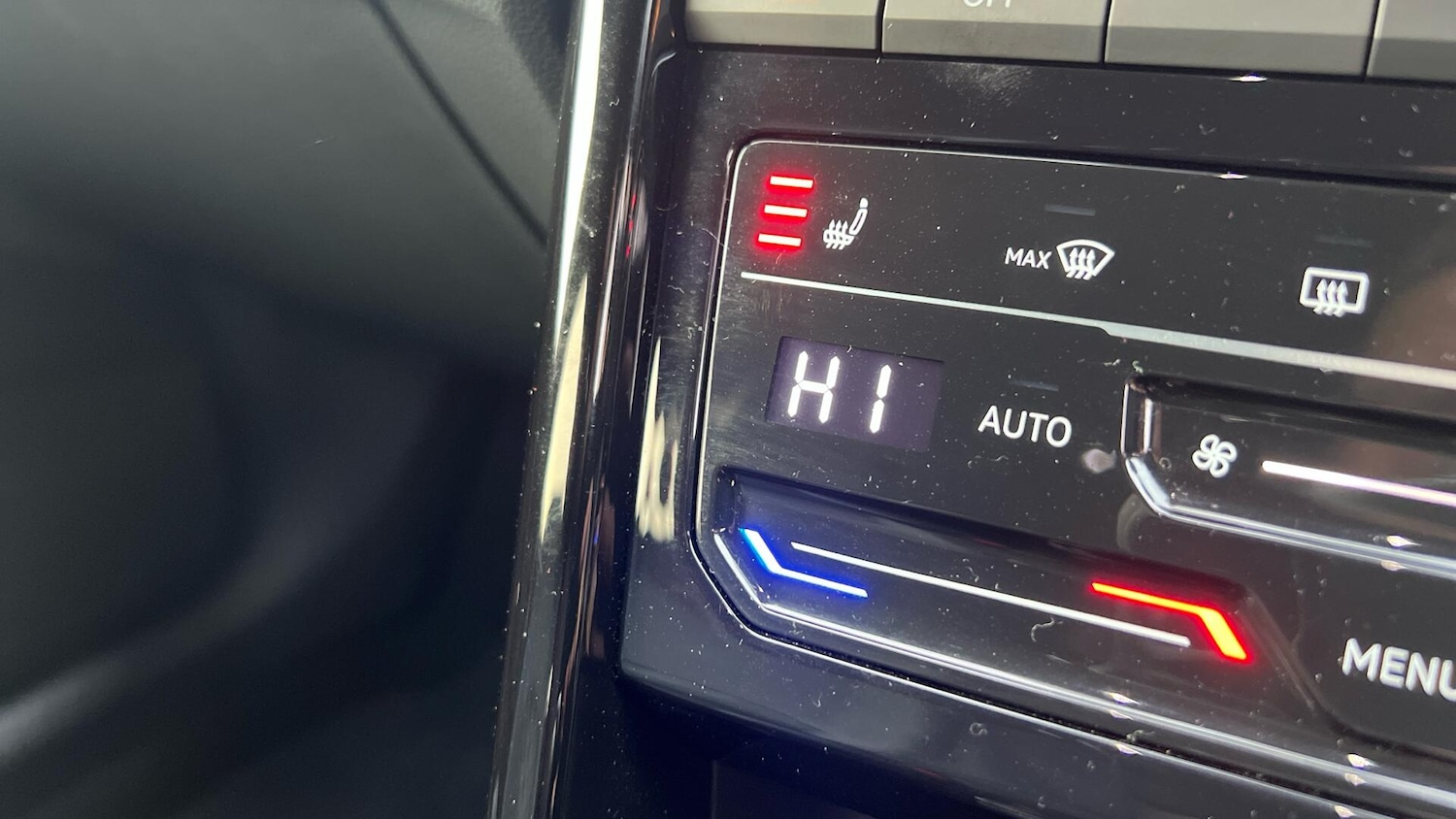 Used Volkswagen T-Roc 2022 for sale - 76839311: Photo 25