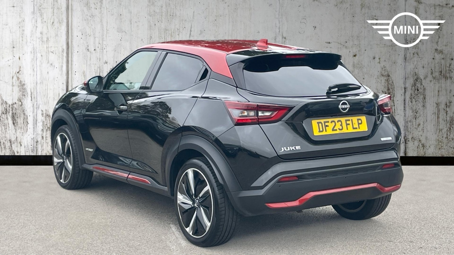 Used Nissan Juke 2023 for sale - 76832730: Photo 2