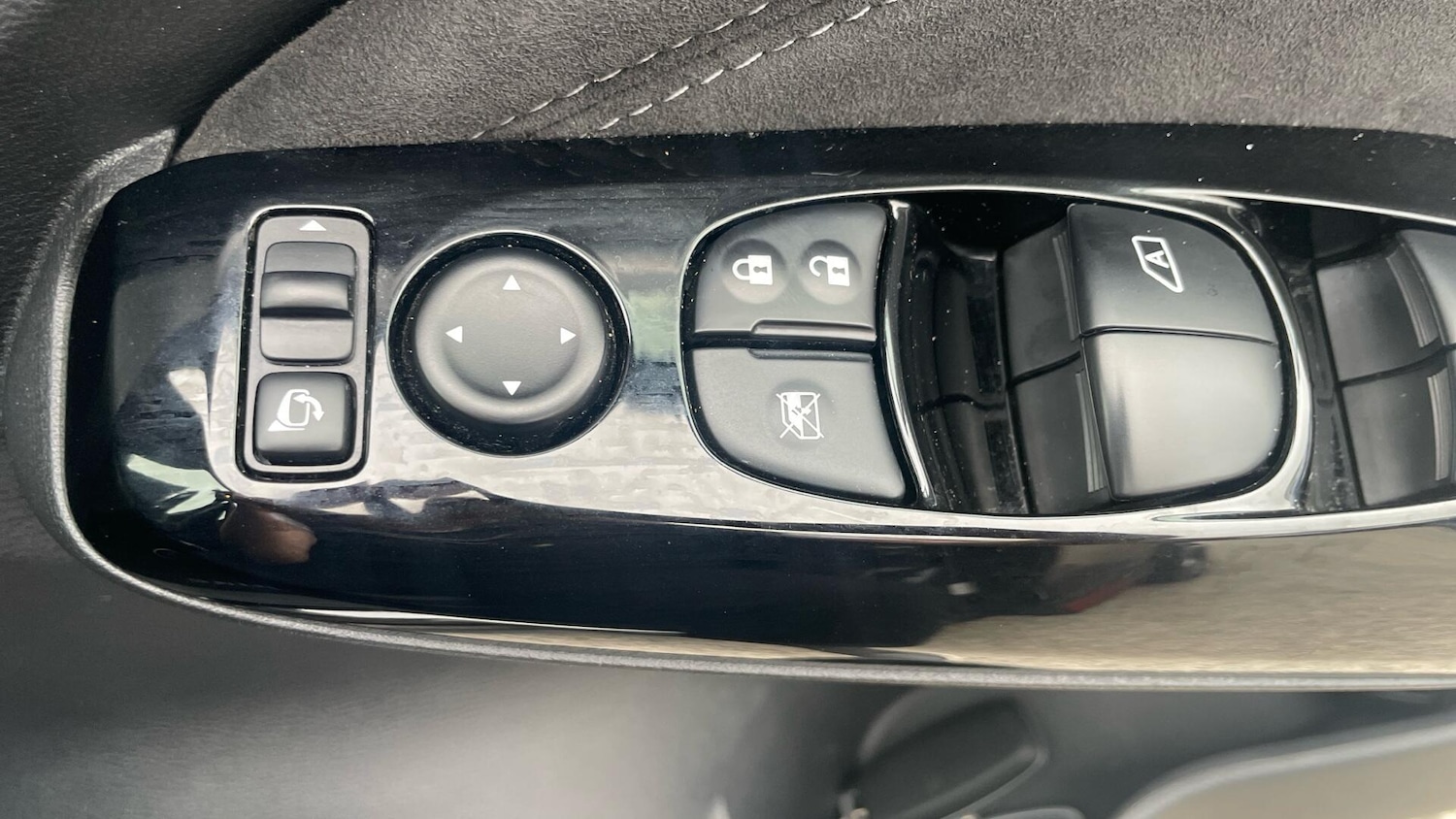 Used Nissan Juke 2023 for sale - 76832730: Photo 28