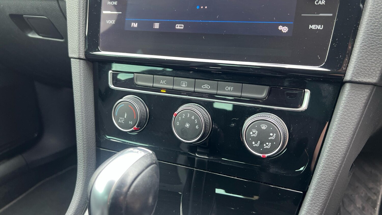 Used Volkswagen Golf 2019 for sale - 76831841: Photo 25