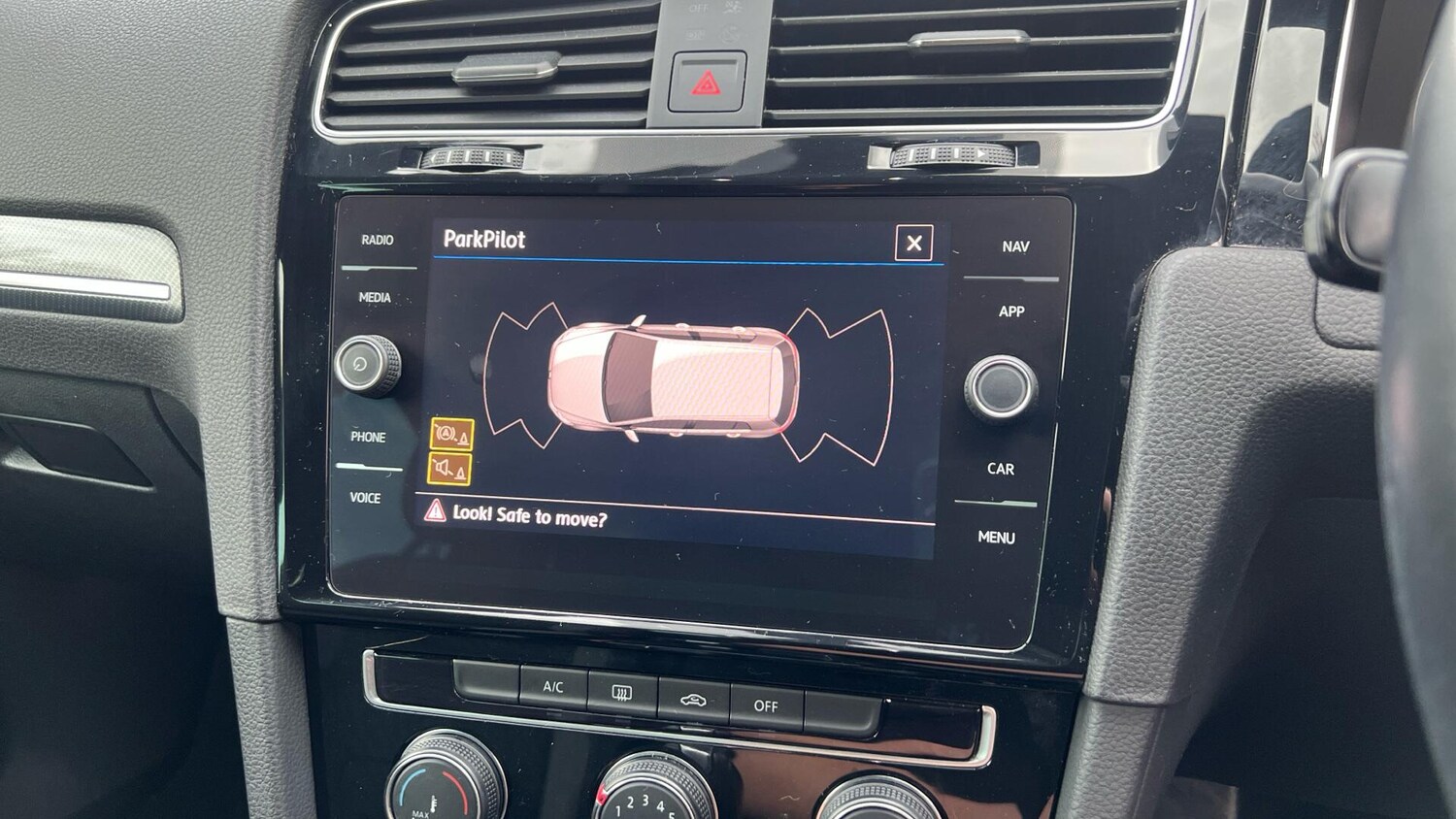 Used Volkswagen Golf 2019 for sale - 76831841: Photo 26