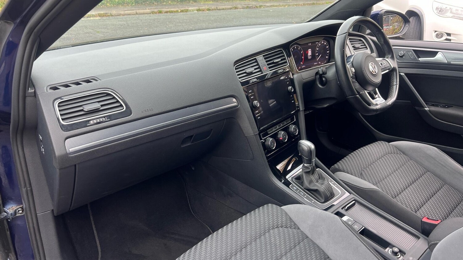 Used Volkswagen Golf 2019 for sale - 76831841: Photo 7