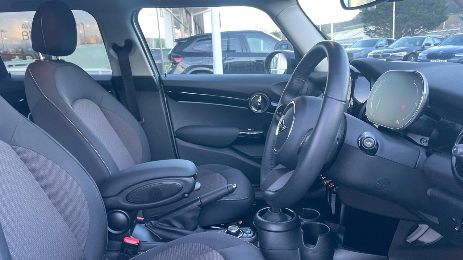 Used MINI Hatch 2023 for sale - 77015557: Photo 11