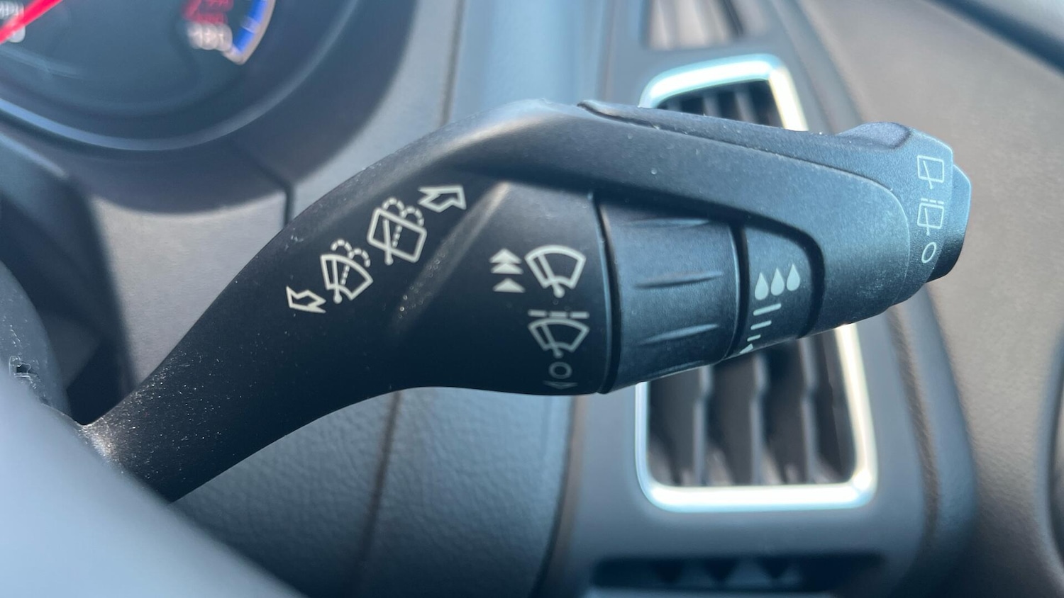 Used Ford Focus 2017 for sale - 76831851: Photo 28