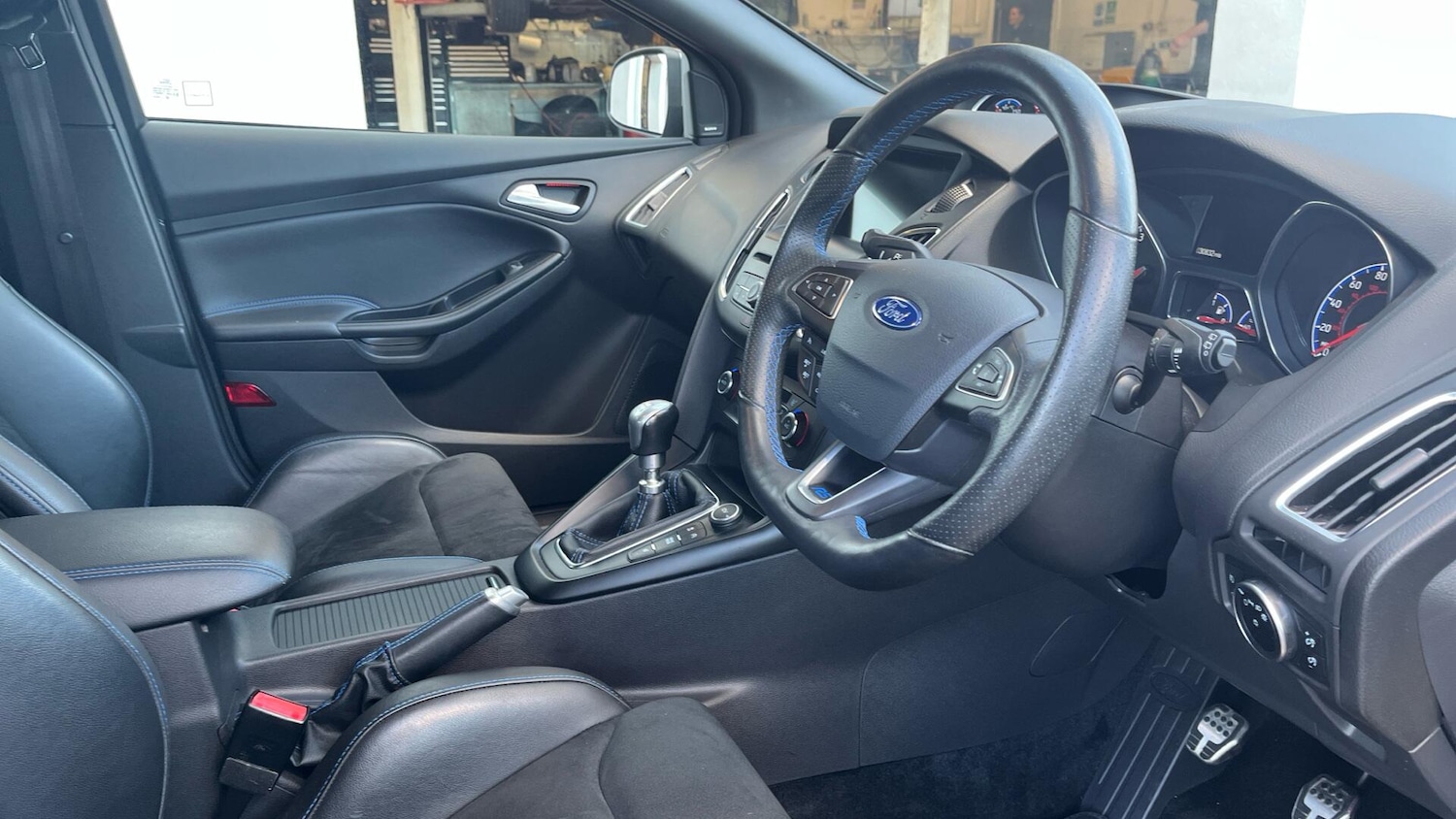 Used Ford Focus 2017 for sale - 76831851: Photo 6