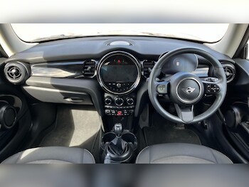 Used MINI Hatch 2022 for sale - 77839781: Photo