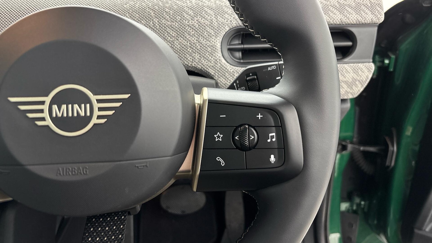 Used MINI Hatch 2025 for sale - 76831835: Photo 18