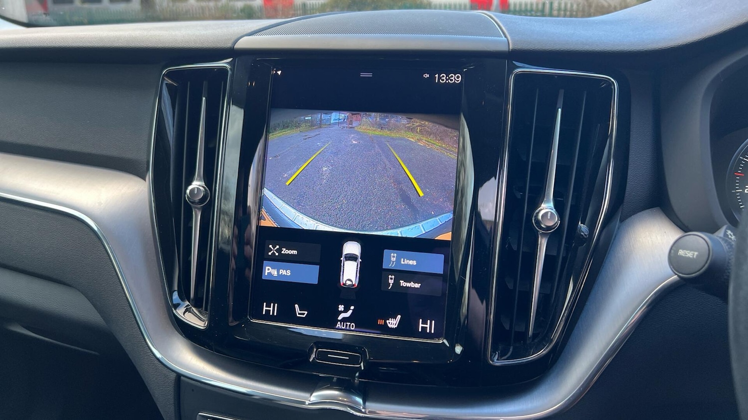 Used Volvo XC60 2020 for sale - 76832822: Photo 25