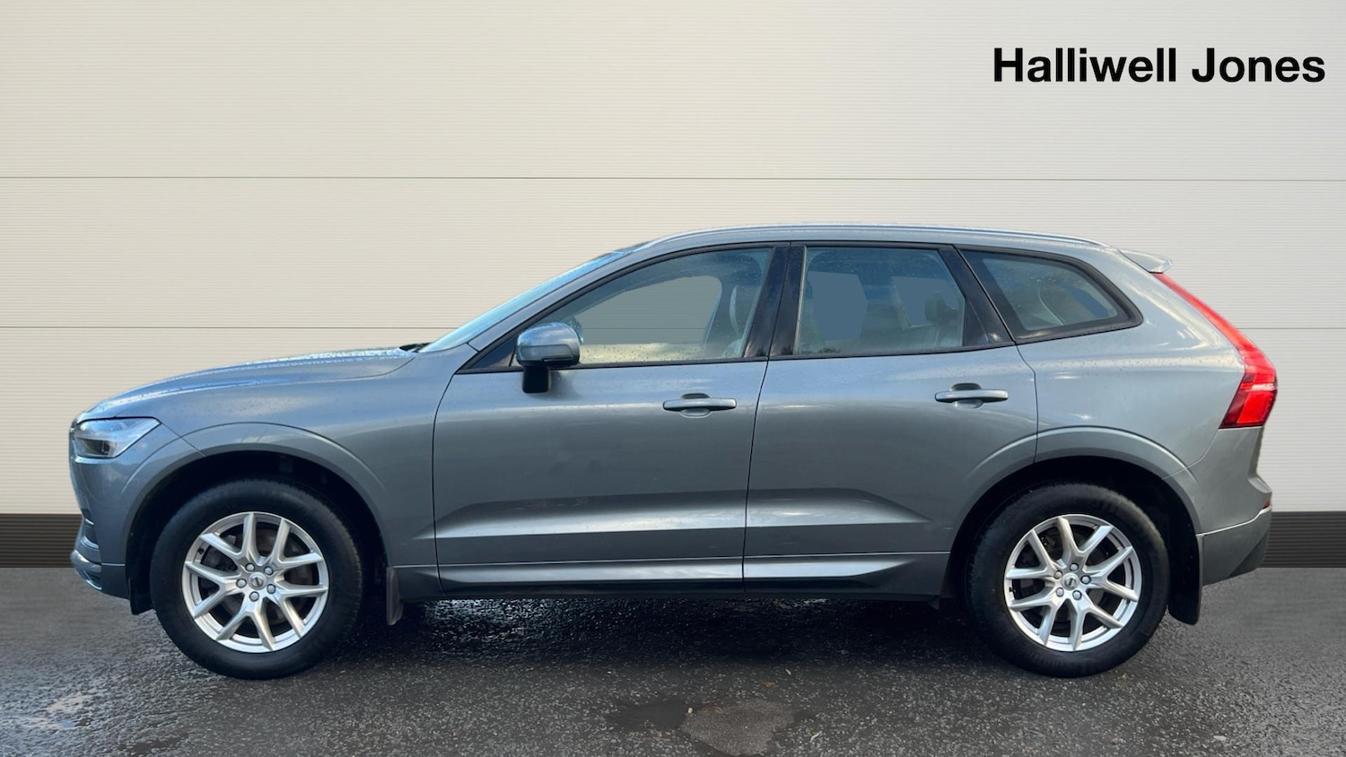 Used Volvo XC60 2020 for sale - 76832822: Photo 3