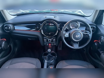 Used MINI Hatch 2021 for sale - 77101711: Photo