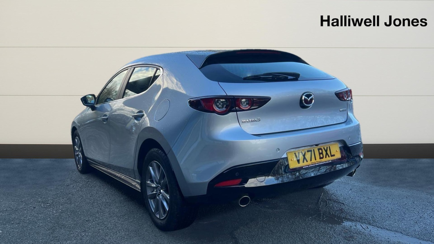 Used Mazda Mazda3 2021 for sale - 76832088: Photo 2