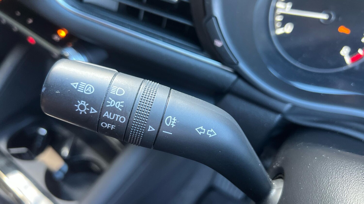 Used Mazda Mazda3 2021 for sale - 76832088: Photo 25