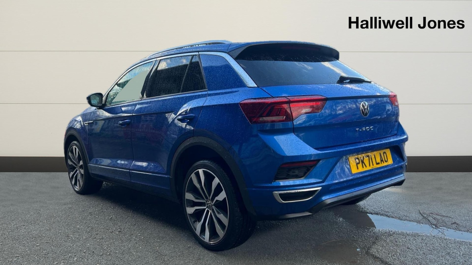 Used Volkswagen T-Roc 2021 for sale - 76832422: Photo 2