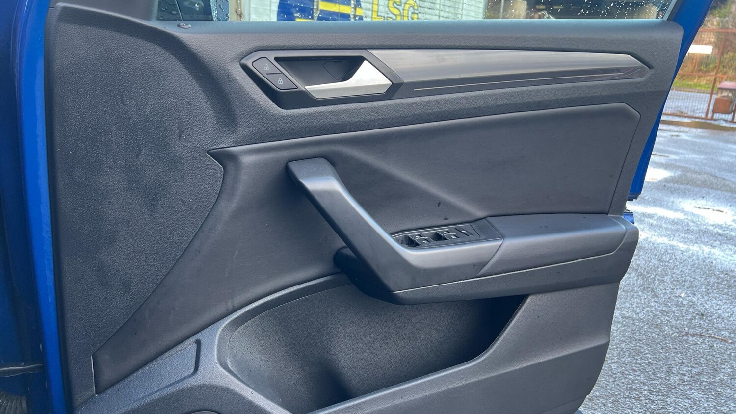 Used Volkswagen T-Roc 2021 for sale - 76832422: Photo 20