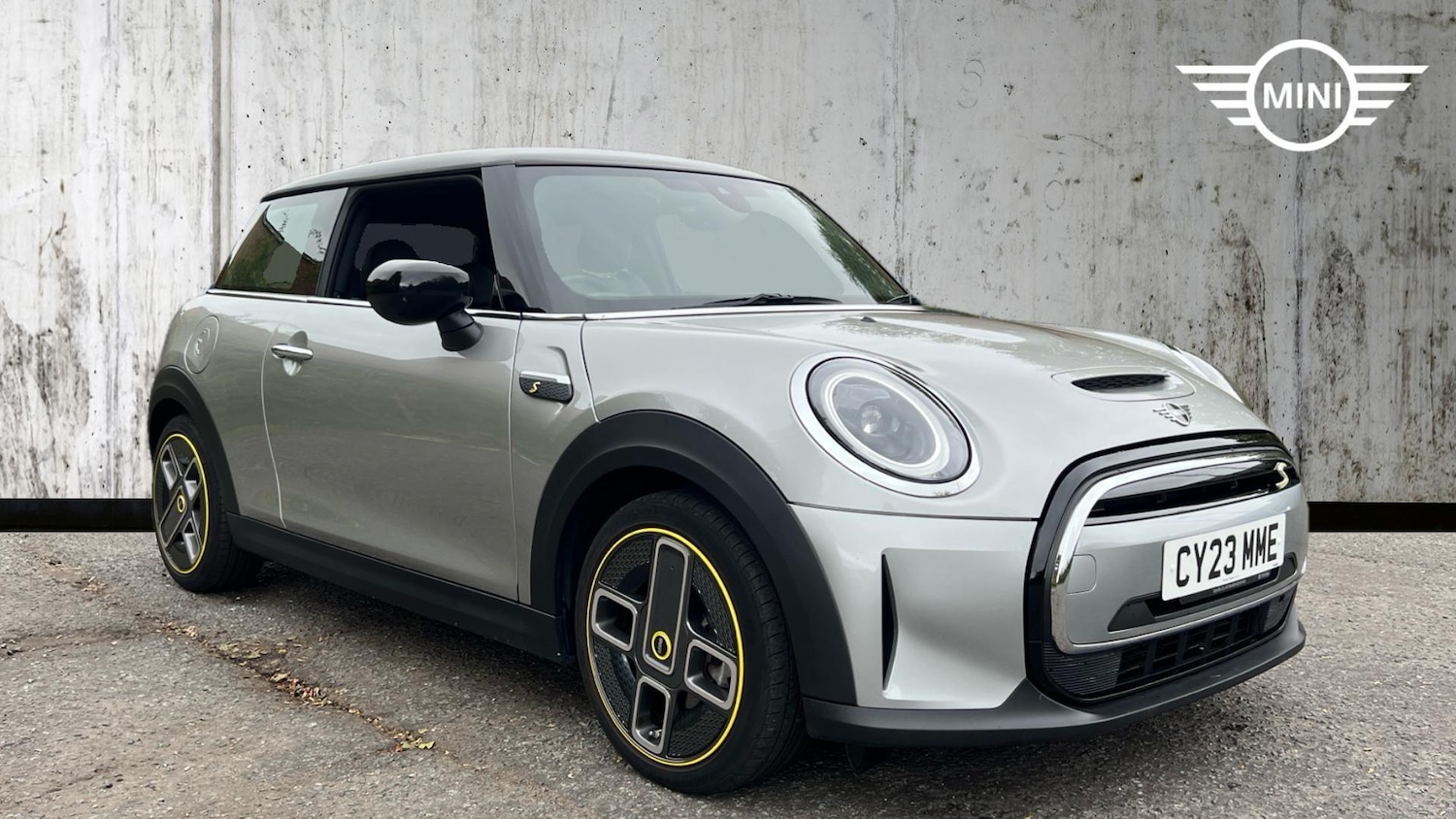 Used MINI Hatch 2023 for sale - 76831848: Photo 1