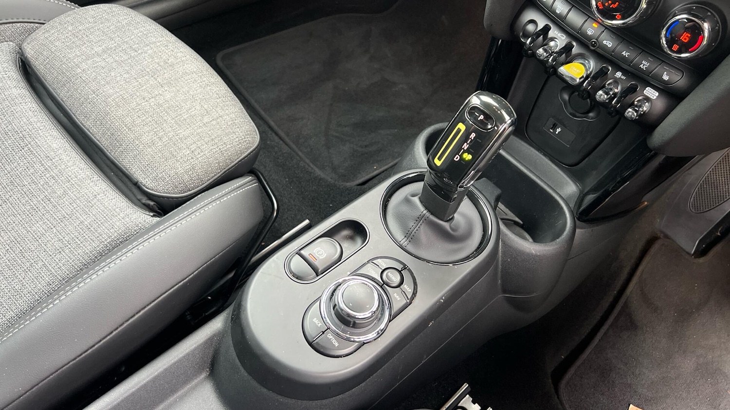 Used MINI Hatch 2023 for sale - 76831848: Photo 10