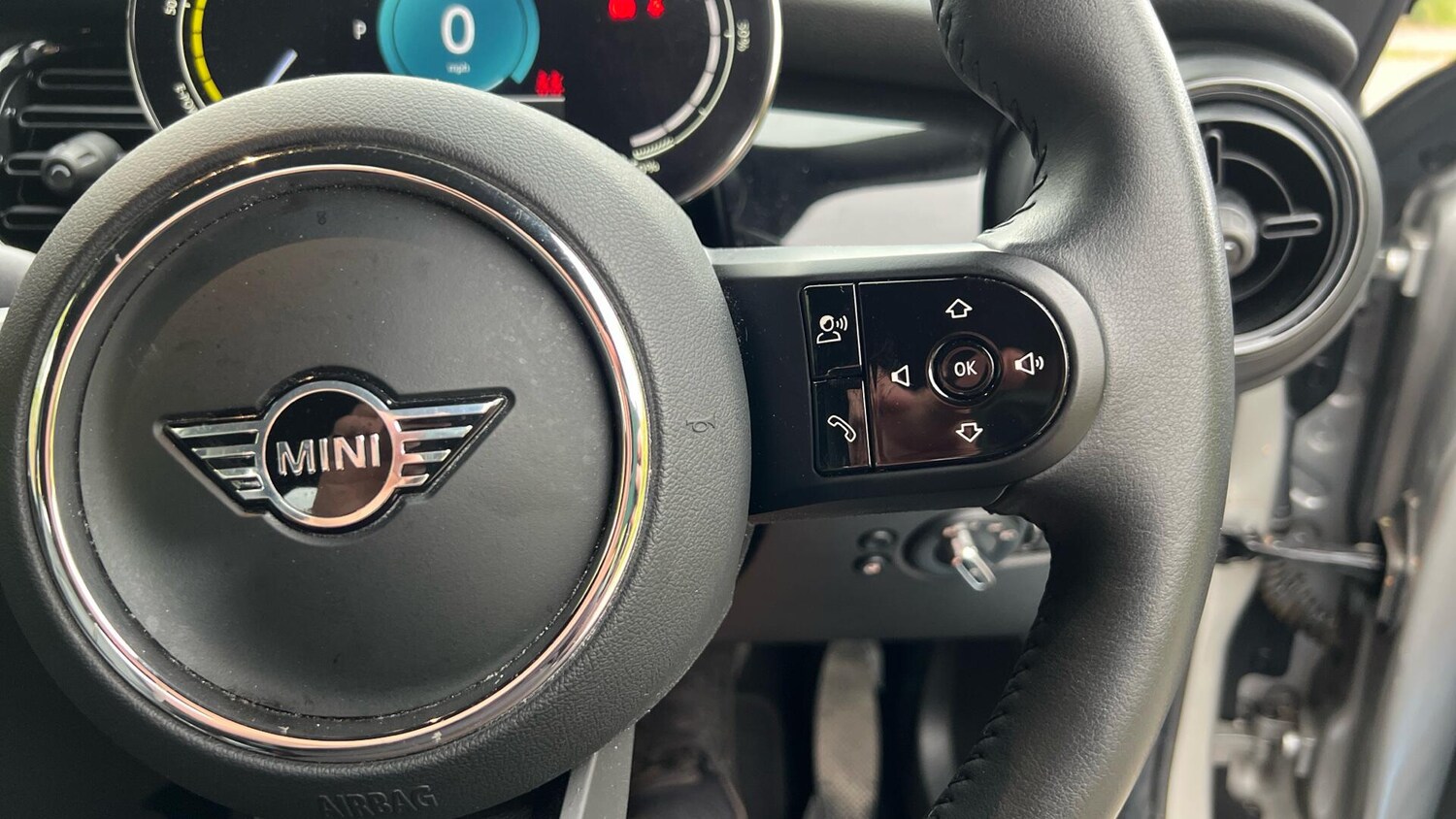 Used MINI Hatch 2023 for sale - 76831848: Photo 18