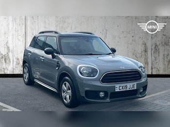 Used MINI Countryman 2019 for sale - 77016775: Photo