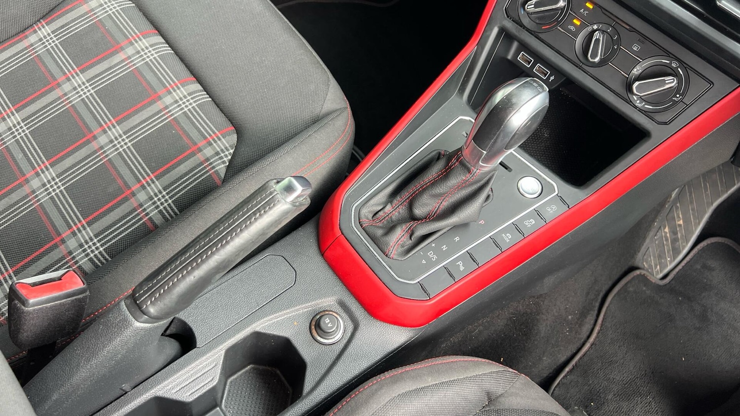 Used Volkswagen Polo 2019 for sale - 76832104: Photo 10