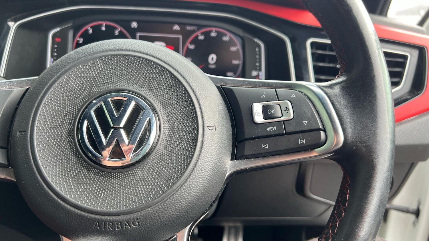 Used Volkswagen Polo 2019 for sale - 76832104: Photo 18