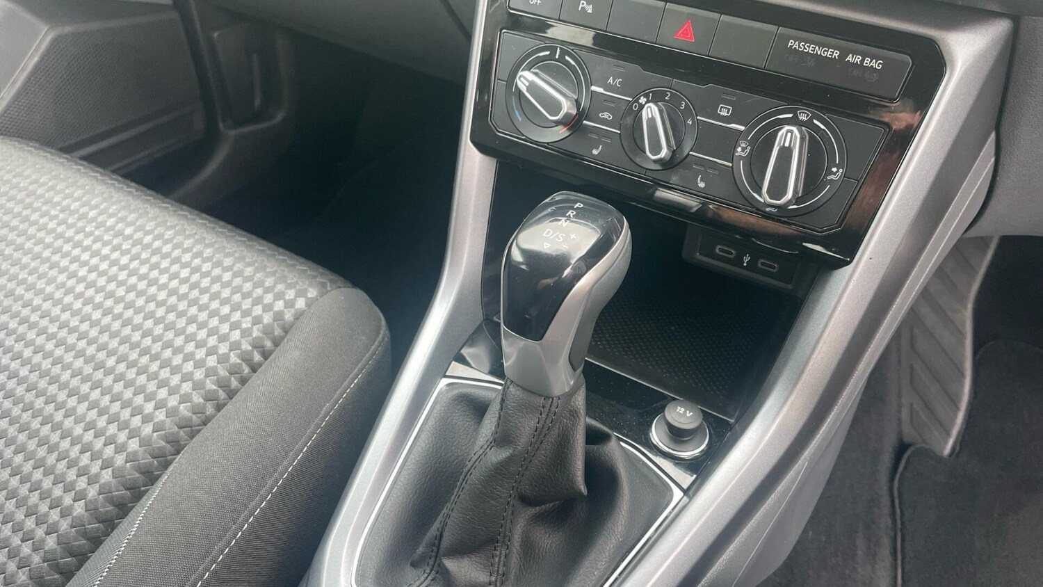 Used Volkswagen T-Cross 2021 for sale - 76832074: Photo 10