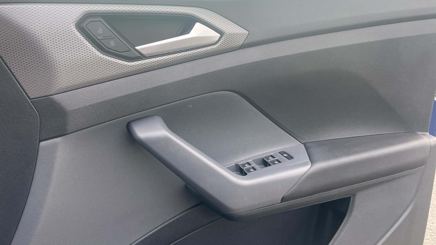 Used Volkswagen T-Cross 2021 for sale - 76832074: Photo 20