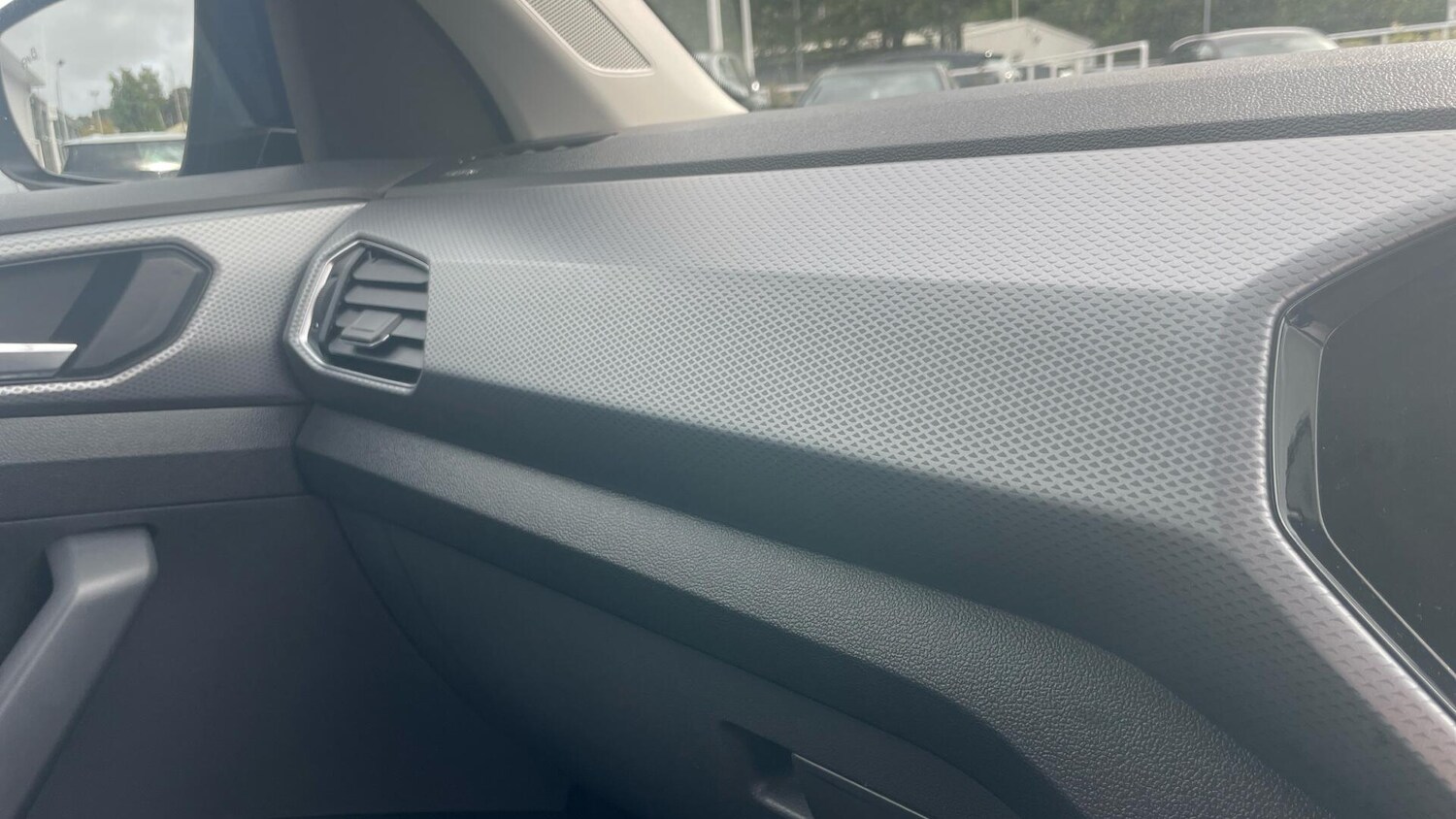 Used Volkswagen T-Cross 2021 for sale - 76832074: Photo 21