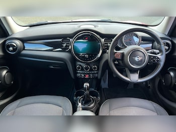 Used MINI Hatch 2021 for sale - 77330880: Photo