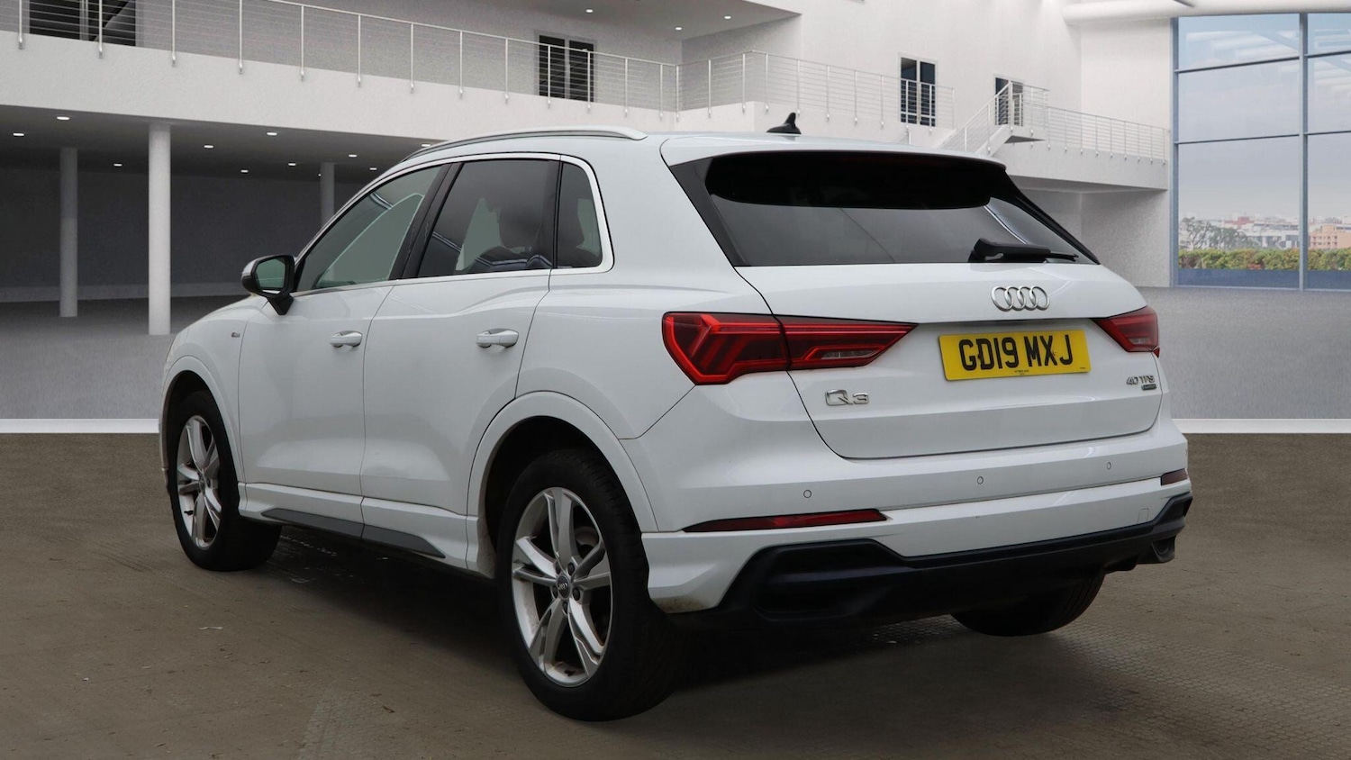 Used Audi Q3 2019 for sale - 76832522: Photo 3
