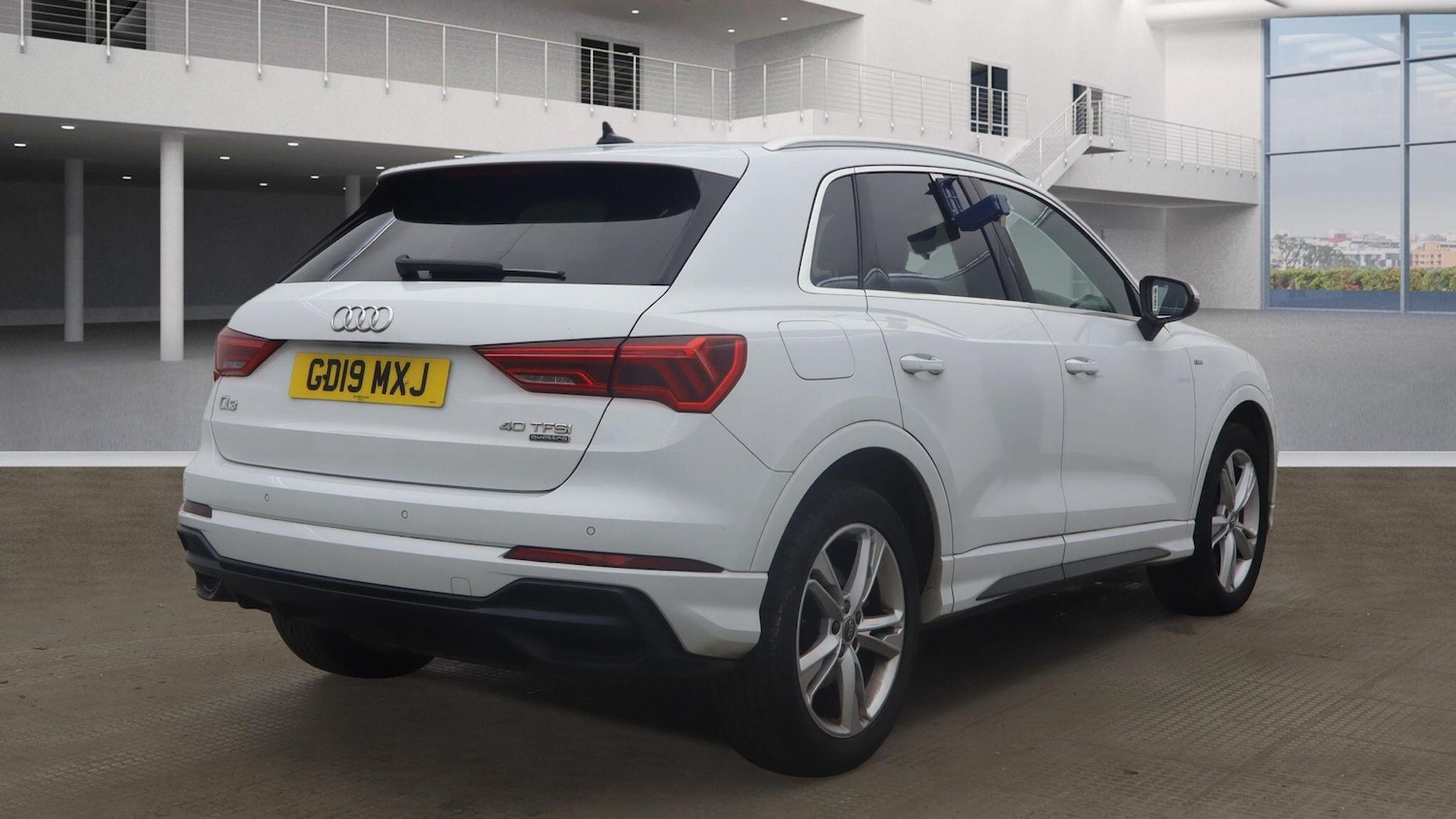 Used Audi Q3 2019 for sale - 76832522: Photo 4