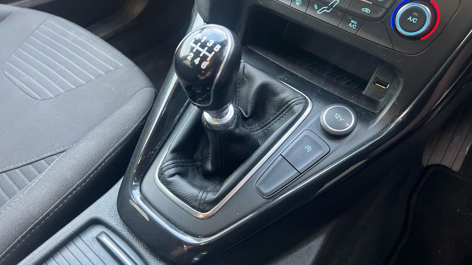 Used Ford Focus 2017 for sale - 77290823: Photo 19