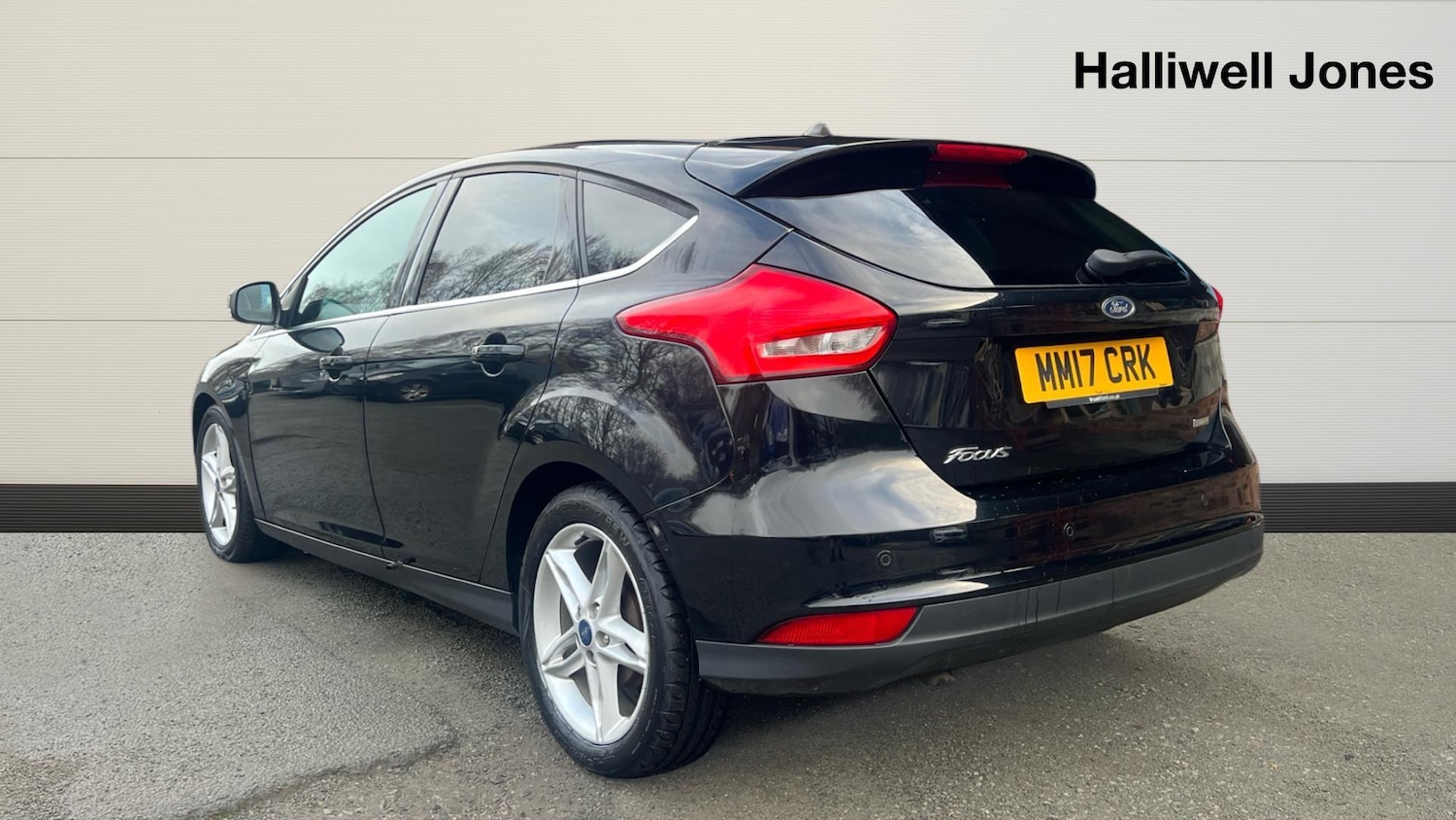 Used Ford Focus 2017 for sale - 77290823: Photo 2